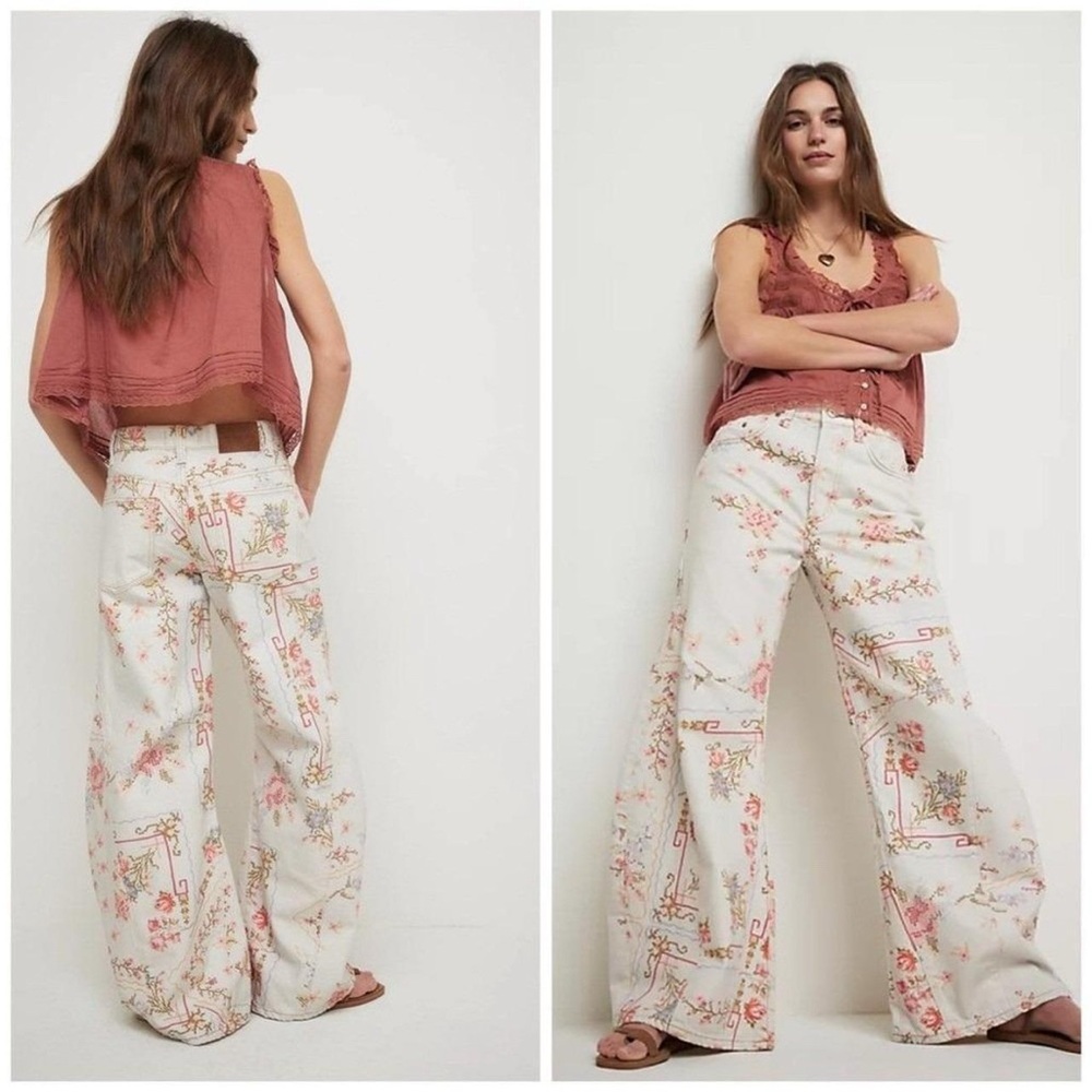Free People Eden Slouchy Printed Flare Jeans Cross Stitch‎ Ivory Combo 28 Short